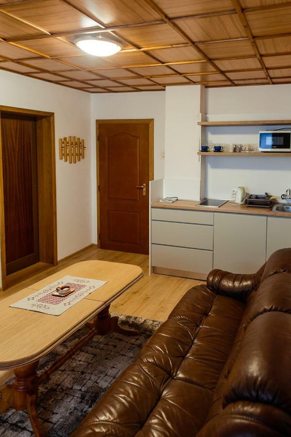 Apartmany Hrady ツベレツ エクステリア 写真
