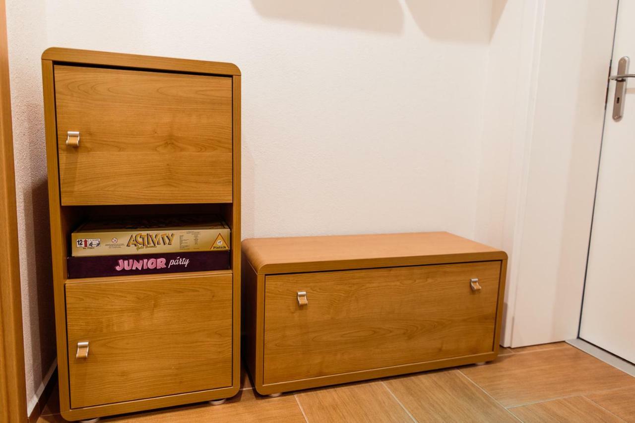 Apartmany Hrady ツベレツ エクステリア 写真