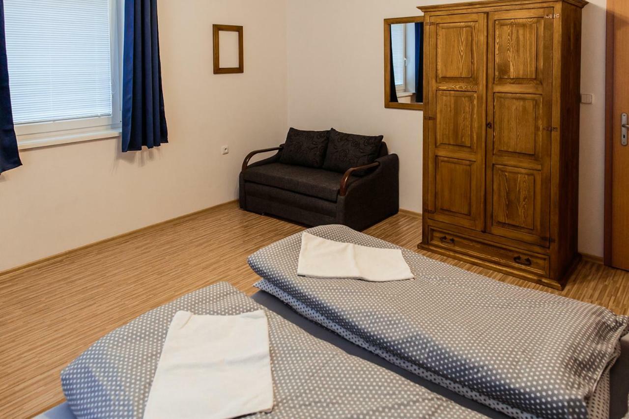 Apartmany Hrady ツベレツ エクステリア 写真